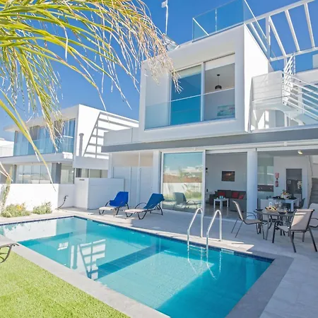 Olivine Mit Pool Und Einem Dachgarten By Interhome