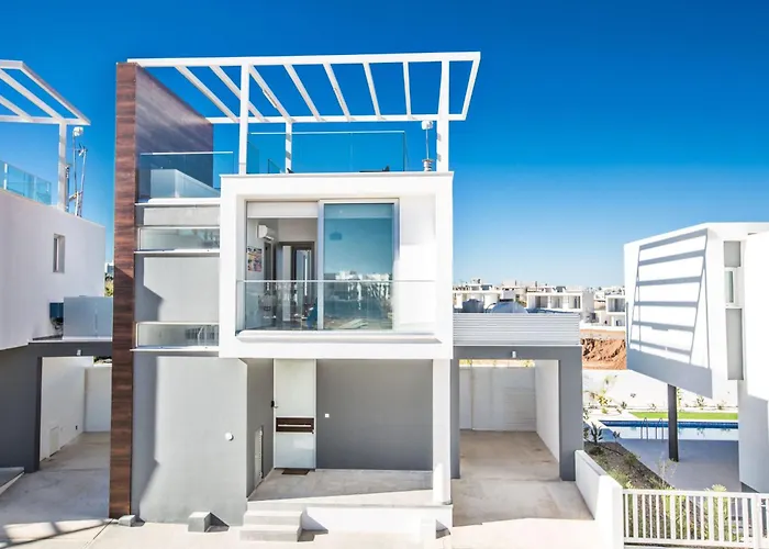 Olivine Mit Pool Und Einem Dachgarten By Interhome Πρωταράς