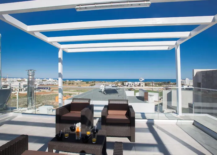 Olivine Mit Pool Und Einem Dachgarten By Interhome Holiday home *