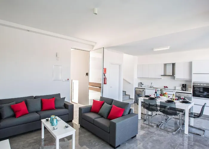 別荘 Olivine Mit Pool Und Einem Dachgarten By Interhome *