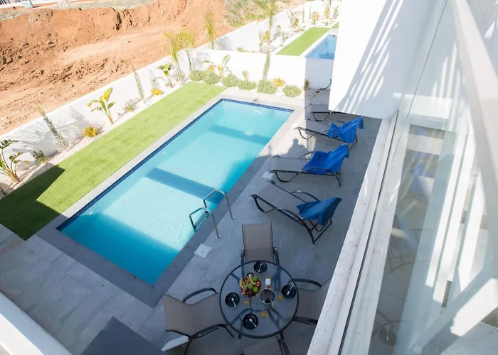 Olivine Mit Pool Und Einem Dachgarten By Interhome Holiday home