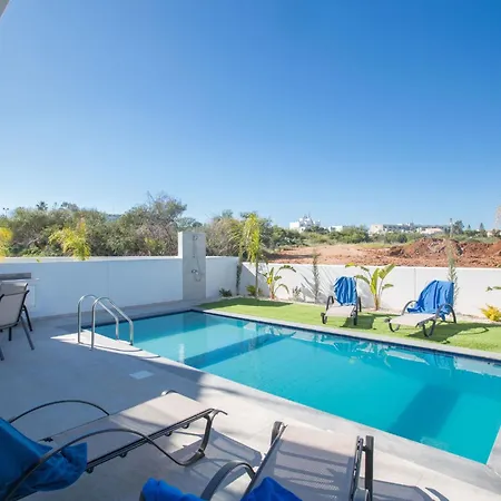 Olivine Mit Pool Und Einem Dachgarten By Interhome *