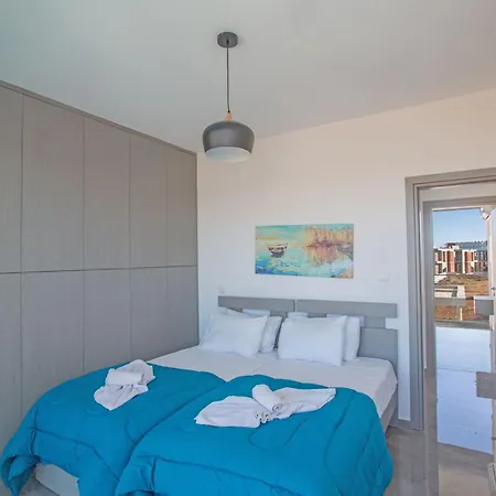 Olivine Mit Pool Und Einem Dachgarten By Interhome Casa de Férias *