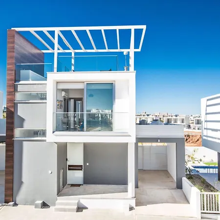 Olivine Mit Pool Und Einem Dachgarten By Interhome Protaras