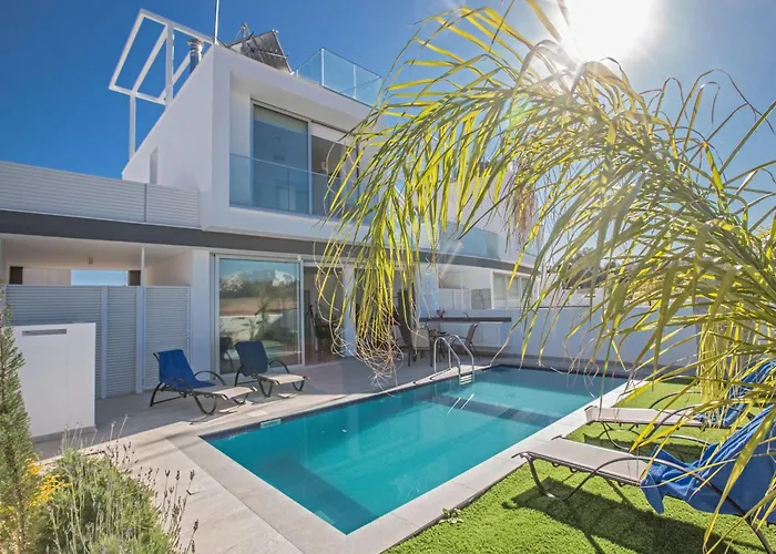 Olivine Mit Pool Und Einem Dachgarten By Interhome Protaras